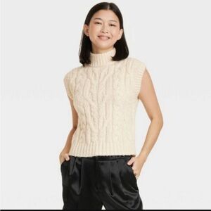 A New Day Women's Knit Sleeveless Crewneck Cropped Sweater Vest XS Cream